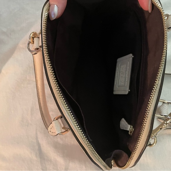 White Coach Revel Bag Style Top Handle Purse - Picture 7 of 7